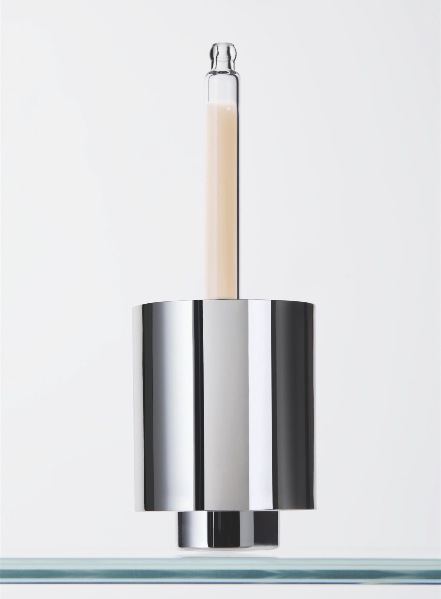 HIGH EXCELLENCE
The Face & Eye Serum